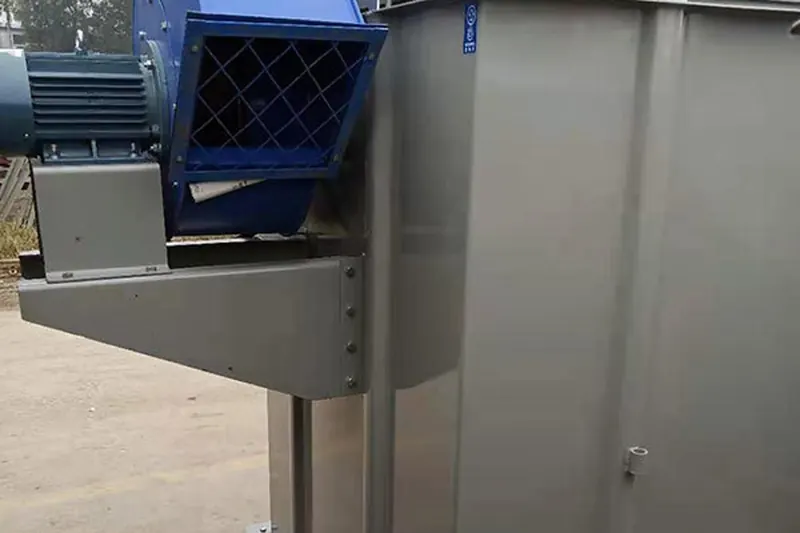 Silo top dust collector